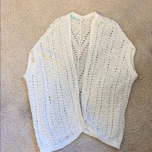 White sleeveless cardigan